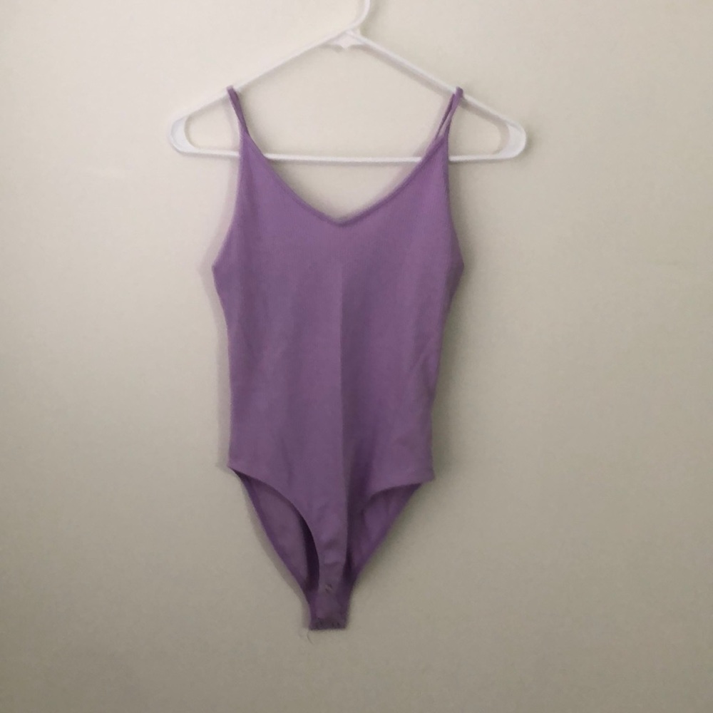 AE V Neck Ribbed Lavender Bodysuit